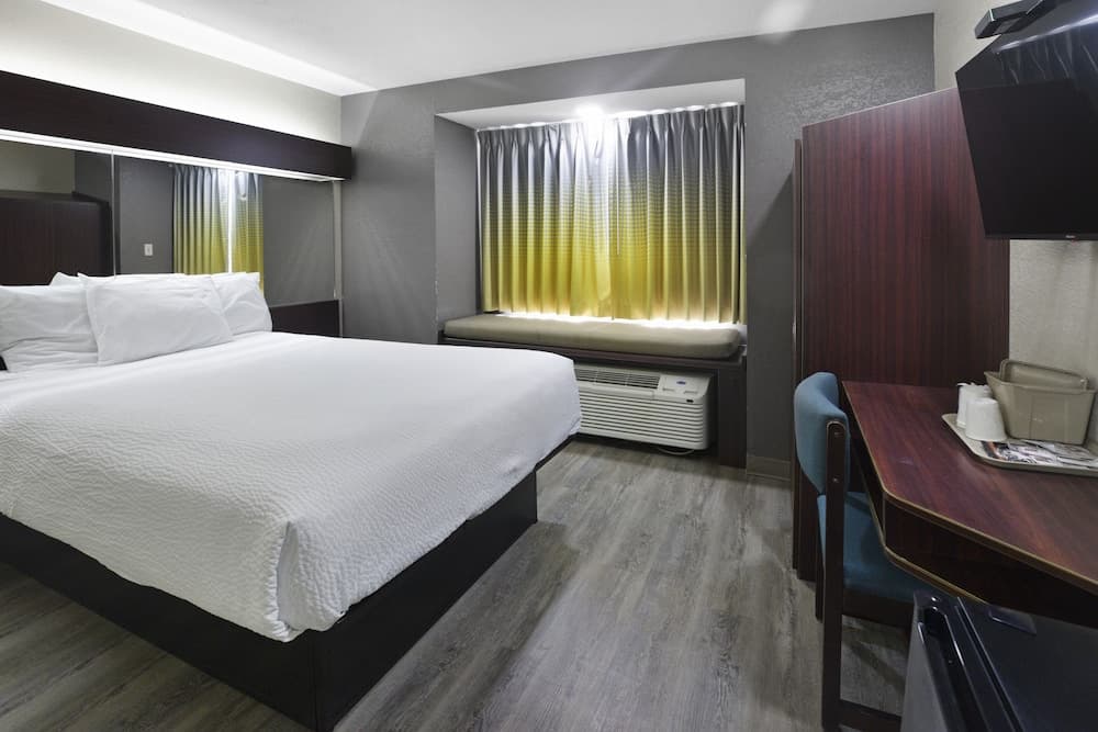 Microtel Inn & Suites by Wyndham Meridian property views in Meridian, MS — gallery photo 3