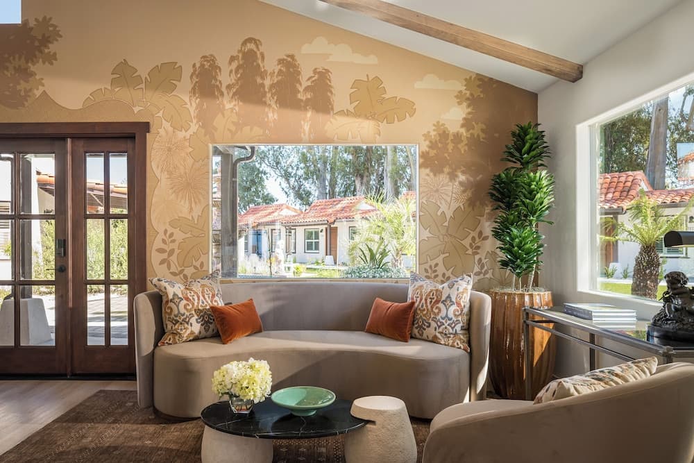 Casia inn property views in Sonoma, CA — gallery photo 3