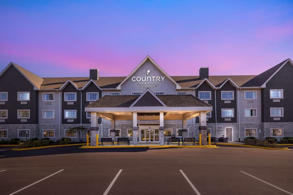 Country inn & Suites by Radisson Bolingbrook, I-55 — hotel in Bolingbrook, Illinois