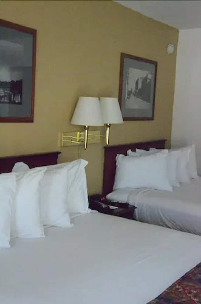 Carmel Inn & Suites gallery photo in Thibodaux, LA — image 22