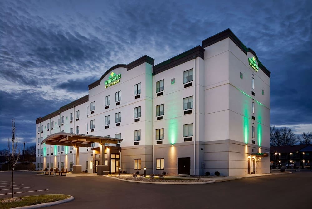 Wingate by Wyndham Hurricane WV featured exterior or lobby in Hurricane, WV — similar hotel
