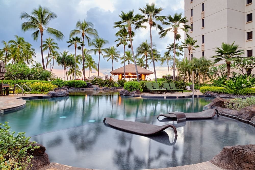 The Beach Villas at Ko Olina by Real Select Vacations interior in Kapolei, HI — gallery photo 2
