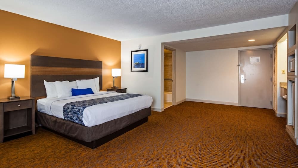 Spark by Hilton Biloxi Ocean Springs interior in Biloxi, MS — gallery photo 2