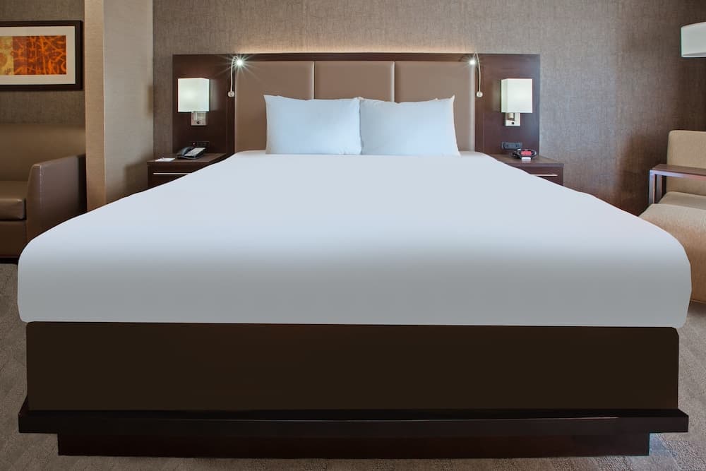 Holiday Inn Express and Suites Columbus Edinburgh by IHG property views in Edinburgh, IN — gallery photo 3
