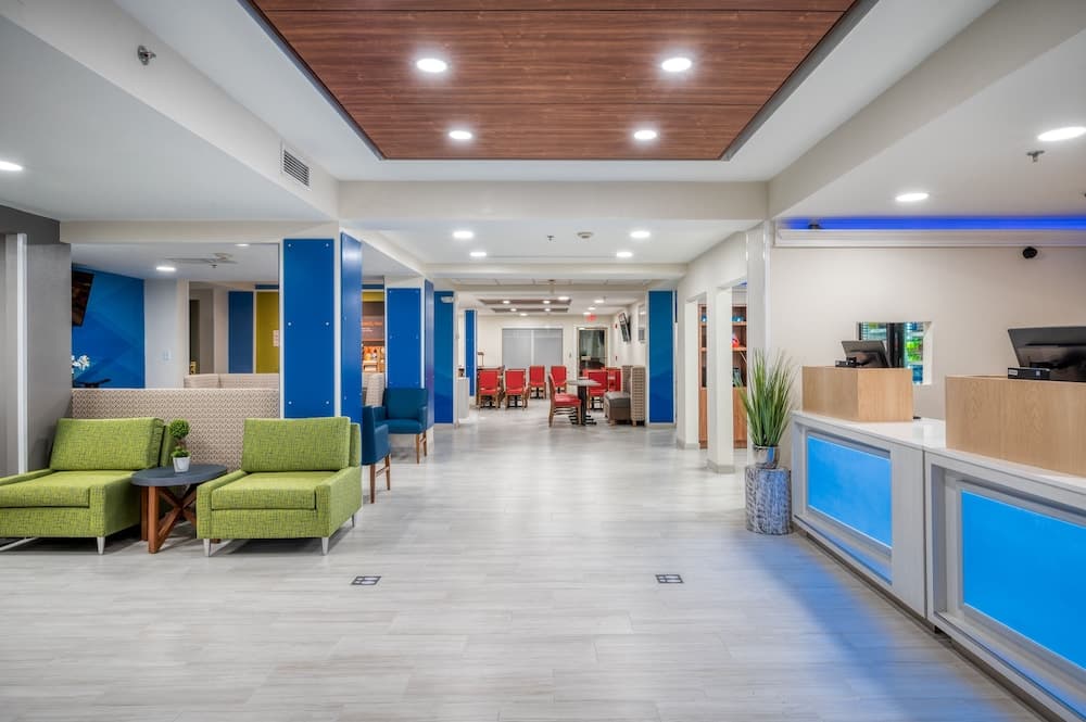 Holiday Inn Express Hotel & Suites Greenville by IHG property views in Greenville, OH — gallery photo 3