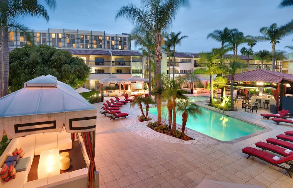Atrium Hotel at Orange County Airport gallery photo in Irvine, CA — image 33