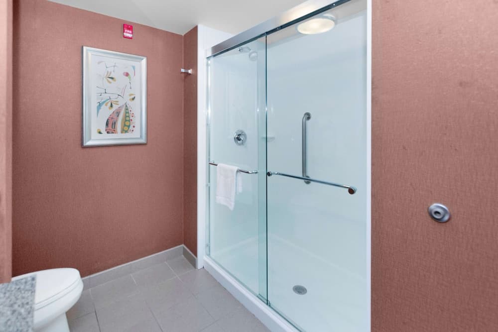 Hampton Inn Butler gallery photo in Butler, PA — image 22