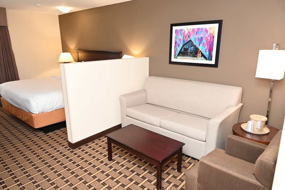 Sonesta Essential Hotels Overland Park interior in Overland Park, KS — gallery photo 2