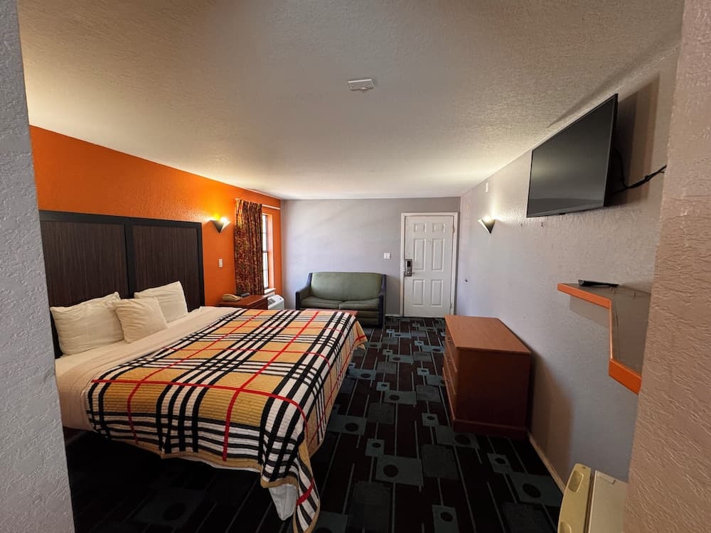 luxury inn property views in San Antonio, TX — gallery photo 3