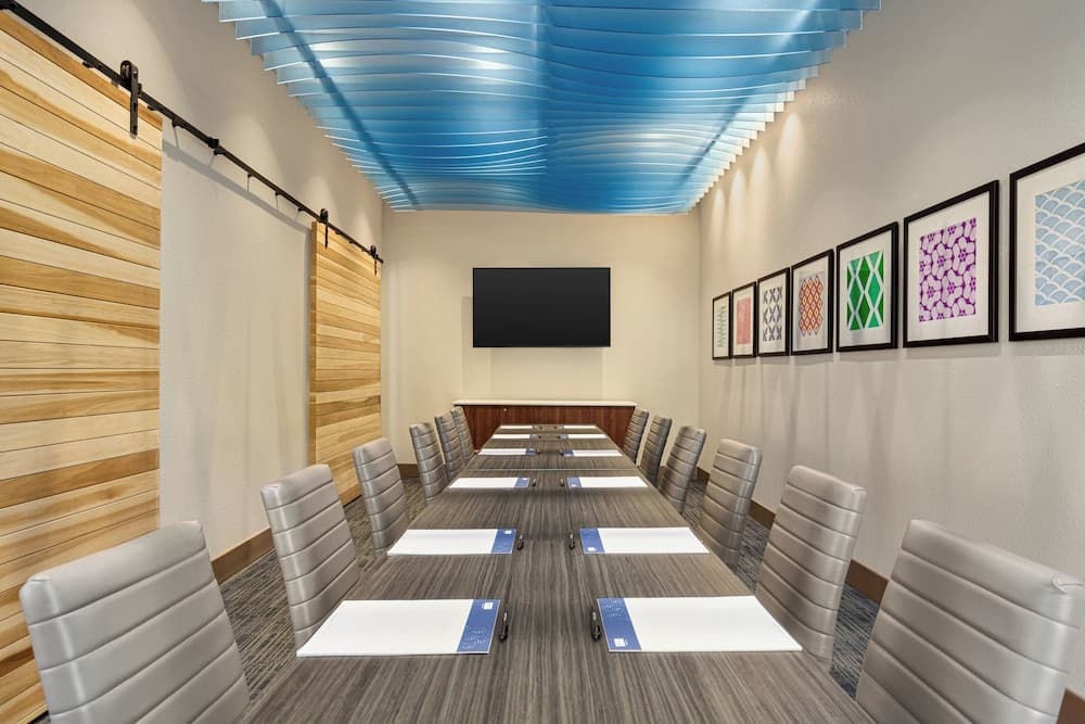Holiday Inn Express & Suites Hayward - Castro Valley by IHG gallery photo in Hayward, CA — image 31