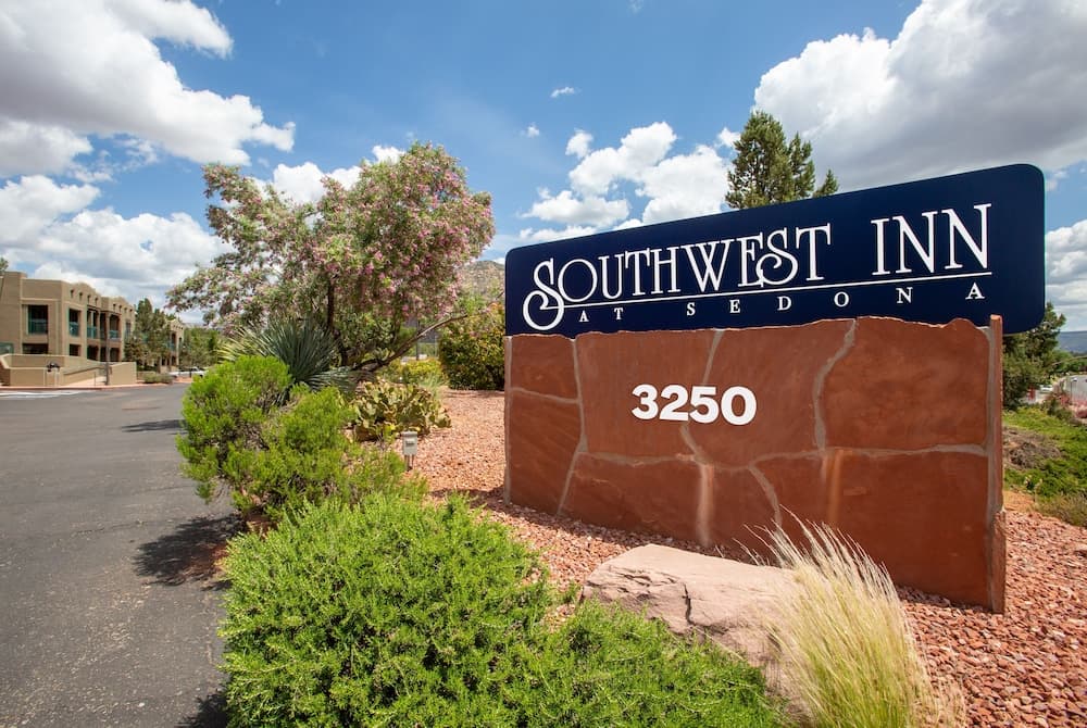 Southwest Inn at Sedona property views in Sedona, AZ — gallery photo 3
