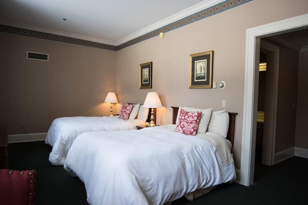 Bertram Inn at Glenmoor gallery photo in Canton, OH — image 21