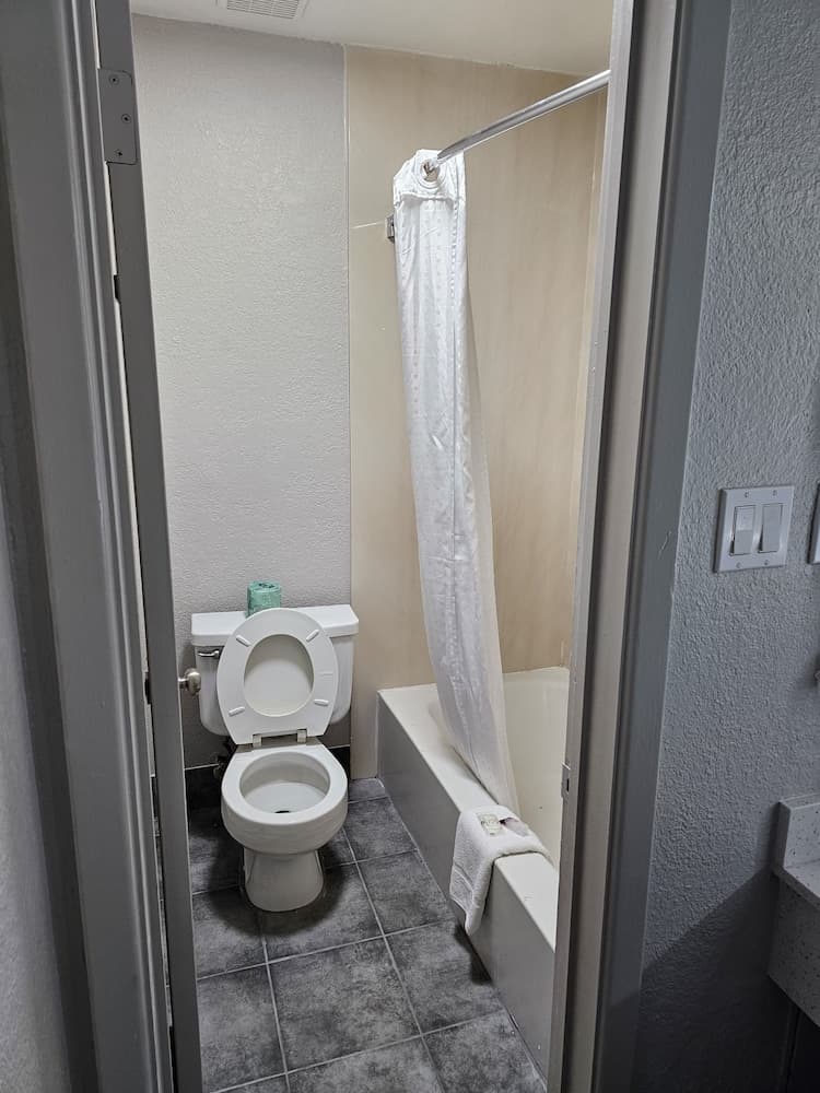 Quality Inn & Suites gallery photo in Metairie, LA — image 31