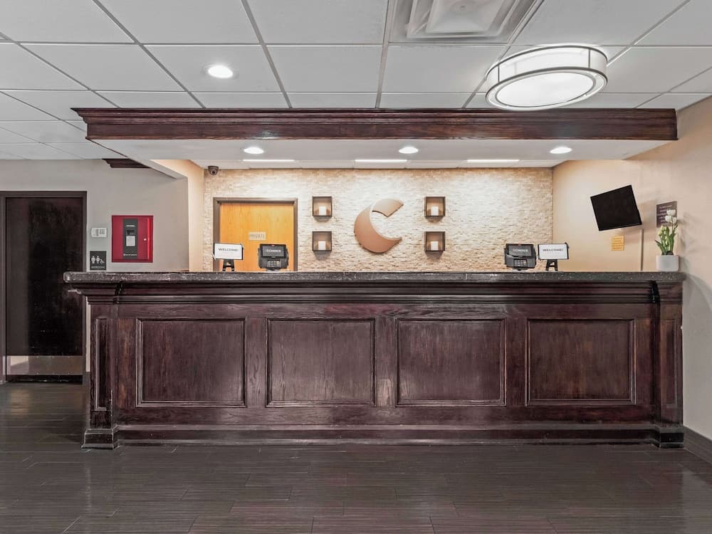 Comfort Inn Detroit Downtown property views in Detroit, MI — gallery photo 3