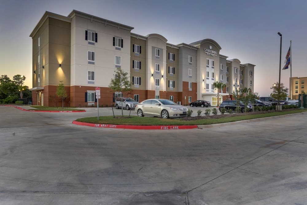 Candlewood Suites College Station At University by IHG featured exterior or lobby in Bryan, TX — similar hotel