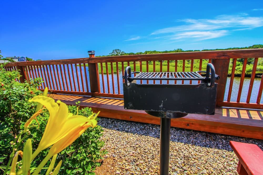 Riverview Resort property views in South Yarmouth, MA — gallery photo 3