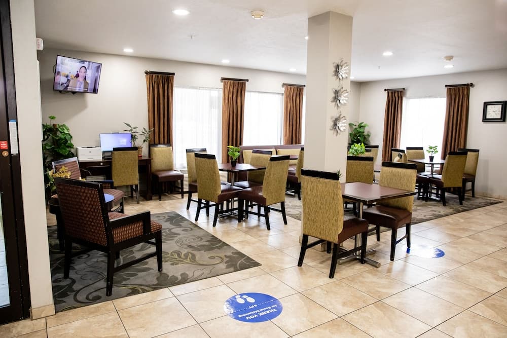 Carpenter Street Hotel interior in Springfield, IL — gallery photo 2