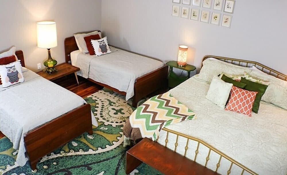 Hotel Hartington property views in Hartington, NE — gallery photo 3