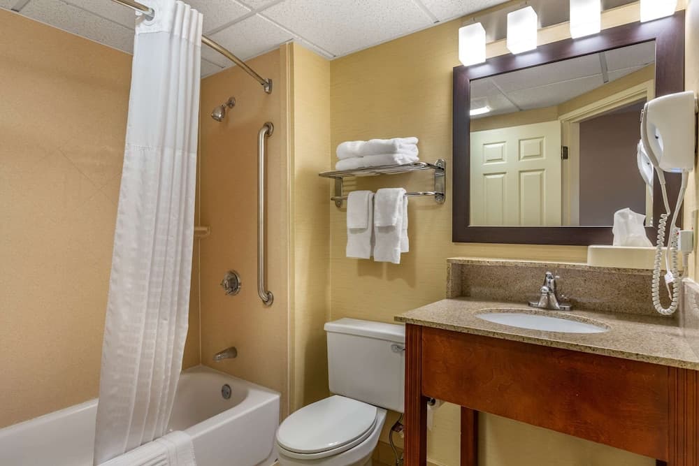 Comfort Inn Rockland - Boston gallery photo in Rockland — image 33