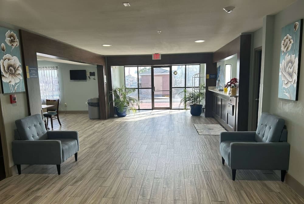 Days Inn by Wyndham Panama City/Callaway property views in Panama City, FL — gallery photo 3