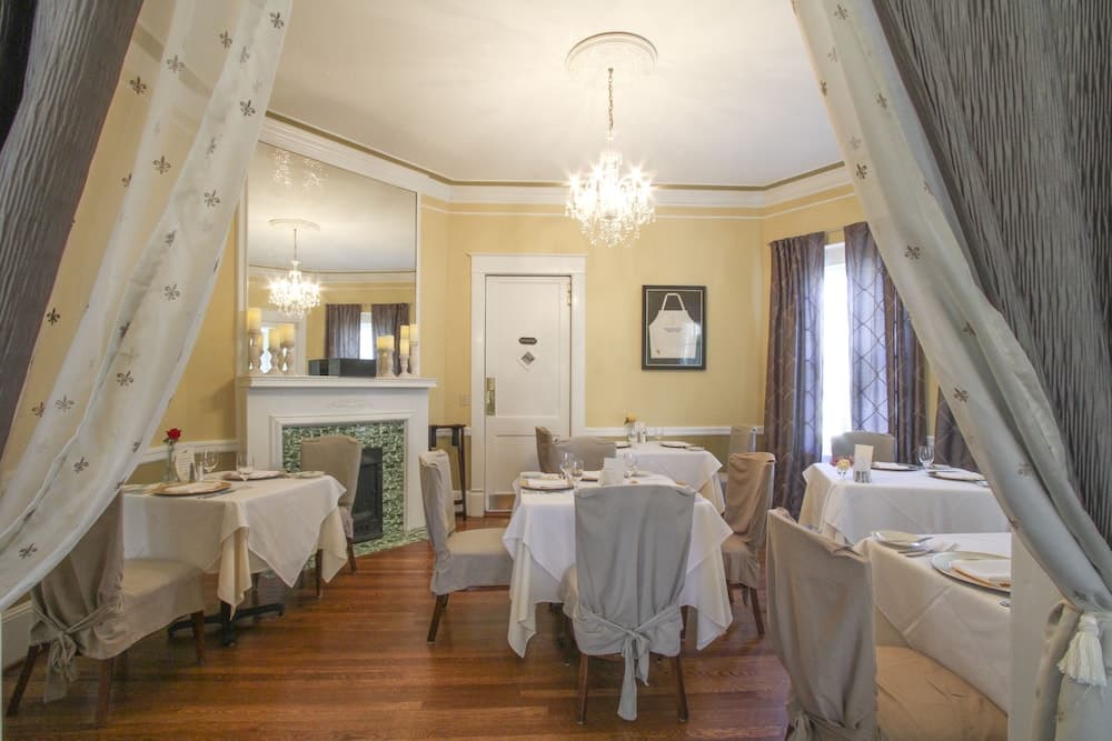 Burke Manor Inn & Pavilion gallery photo in Gibsonville, NC — image 35