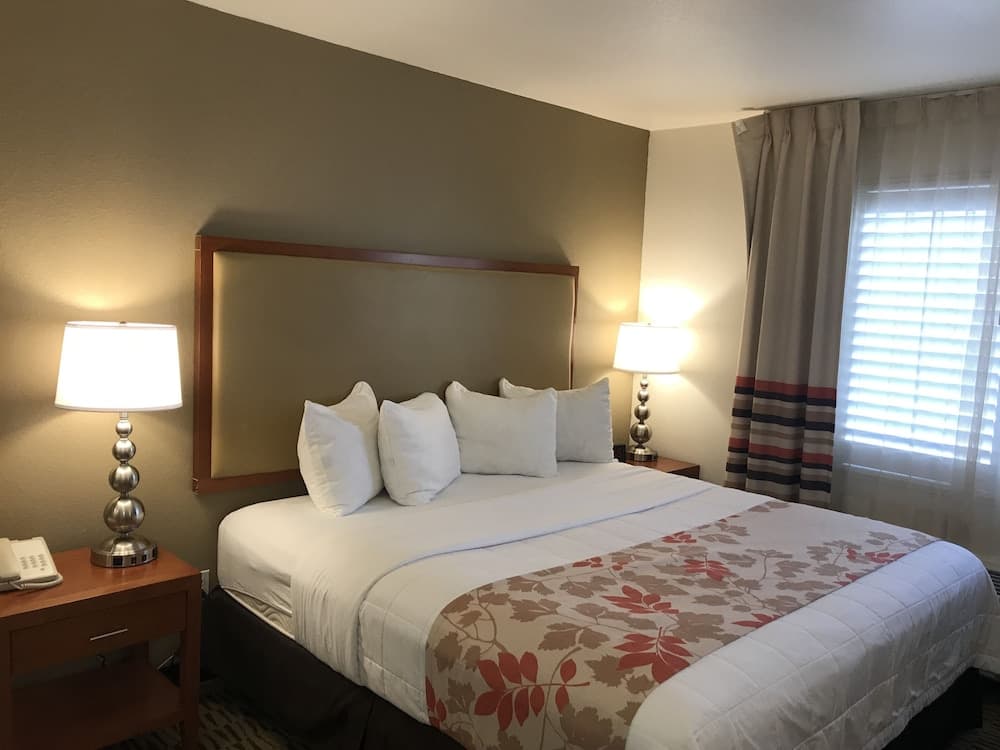 Hawthorn Suites by Wyndham Victorville gallery photo in Victorville, CA — image 23