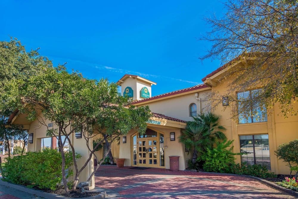 Townhouse Garden Inn & Suites San Antonio I 35 featured exterior or lobby in San Antonio, TX — similar hotel