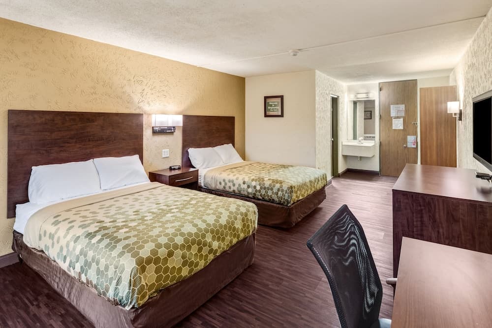Econo Lodge Inn And Suites gallery photo in Binghamton, NY — image 16