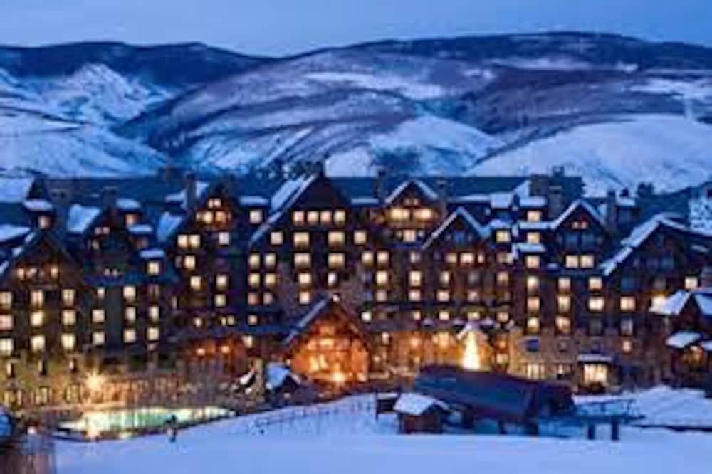 Condo Ritz Carlton Club Aspen interior in Aspen, CO — gallery photo 2