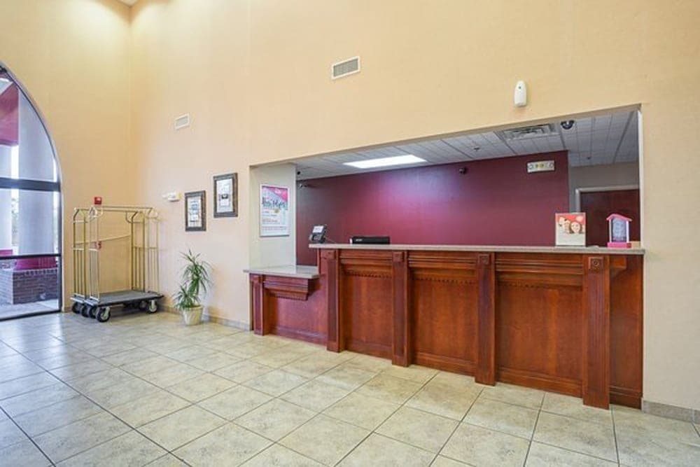 FairBridge Inn Express Whitley City interior in Whitley City, KY — gallery photo 2