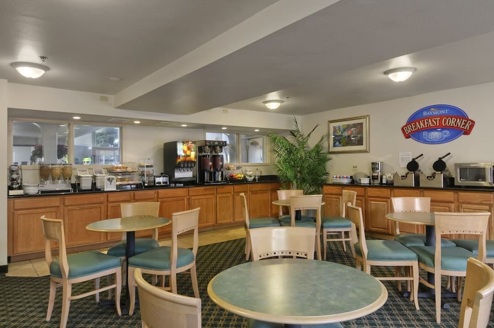 Baymont by Wyndham Bellingham gallery photo in Bellingham, WA — image 36