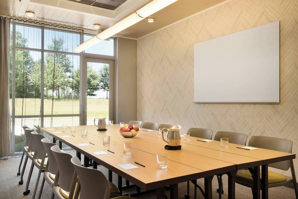 SpringHill Suites by Marriott Ewing Princeton South gallery photo in Trenton, NJ — image 12