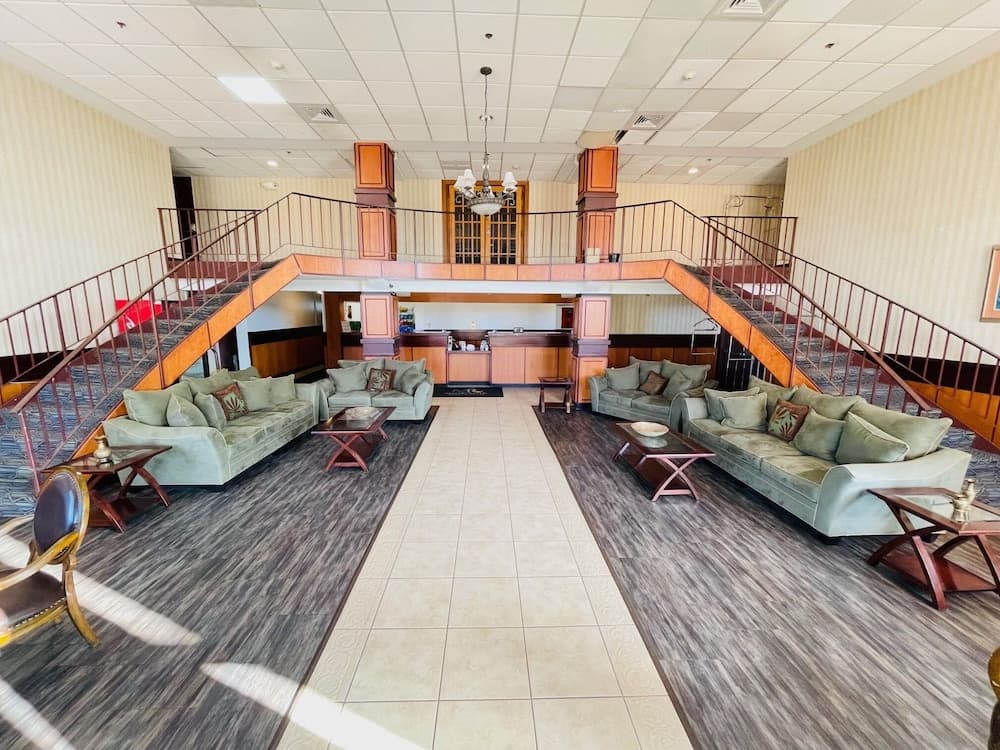 Mystic River Hotel & Suites Near Casinos property views in Mystic, CT — gallery photo 3