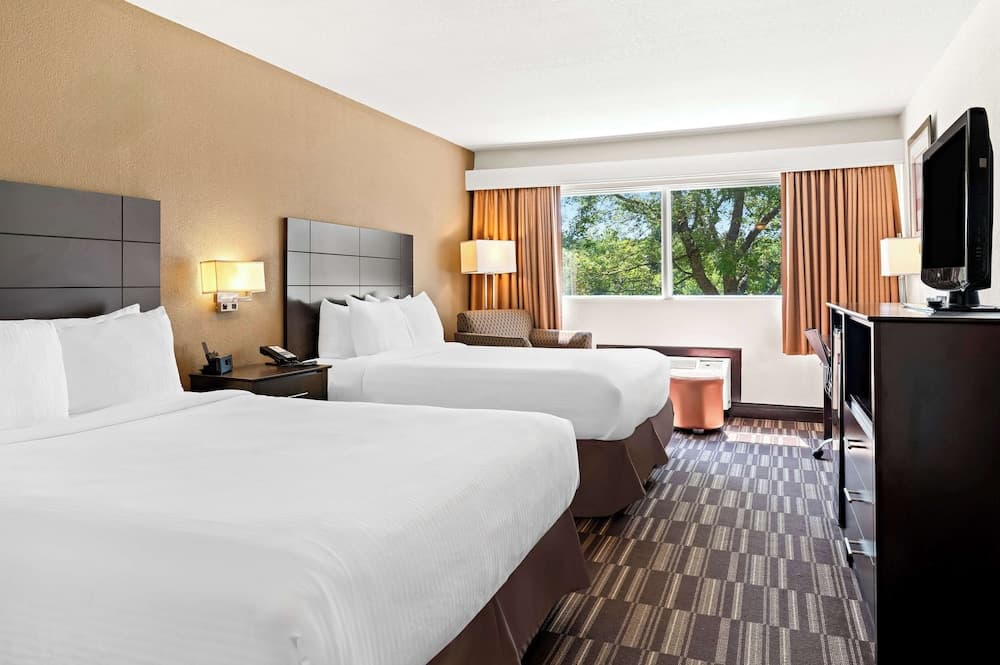 Best Western Monticello Gateway Inn featured exterior or lobby in Monticello, IL — similar hotel