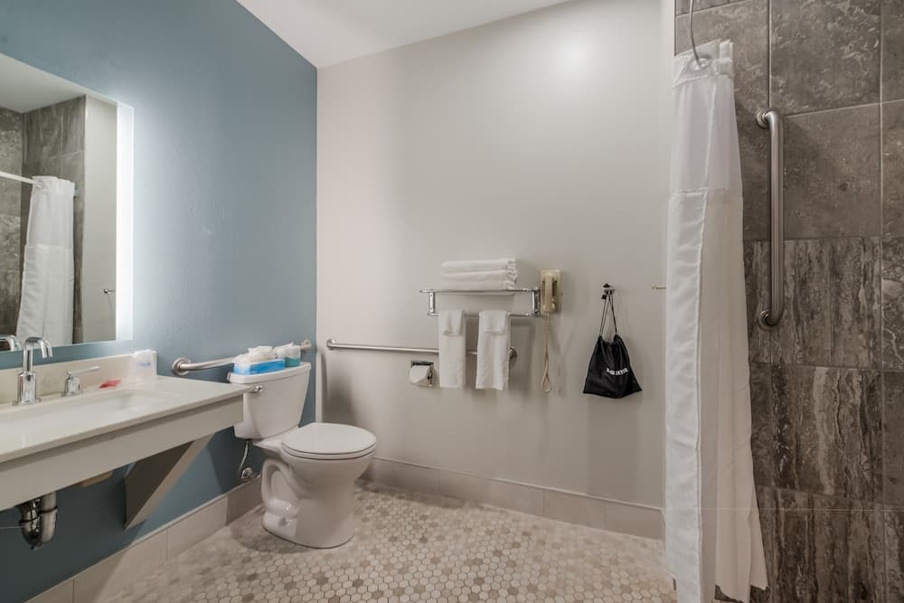 SureStay Plus Hotel by Best Western Highland Poughkeepsie gallery photo in Highland, NY — image 26