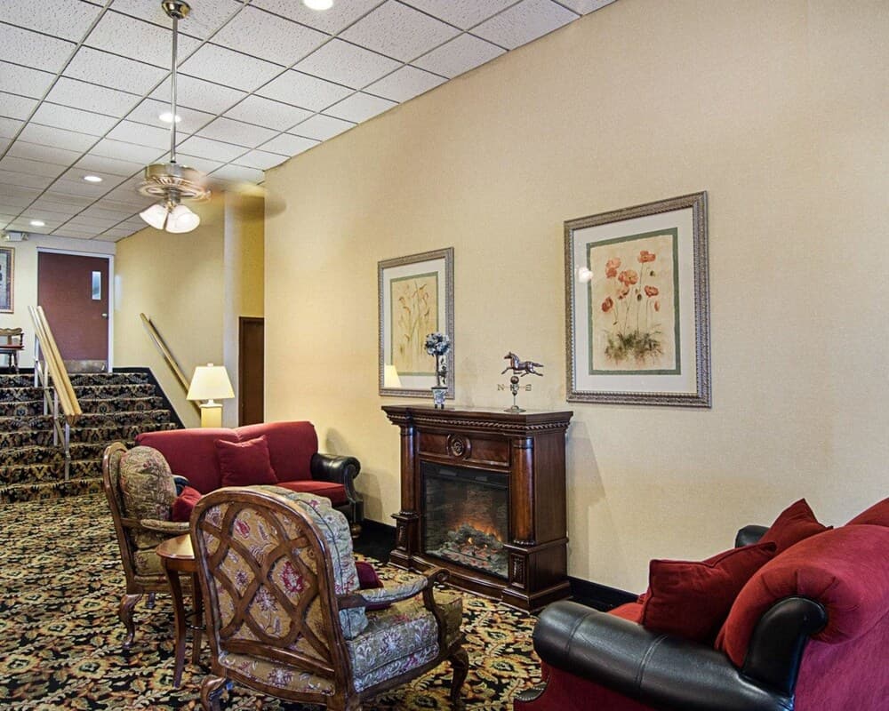 Quality Inn Shenandoah Valley interior in New Market, VA — gallery photo 2
