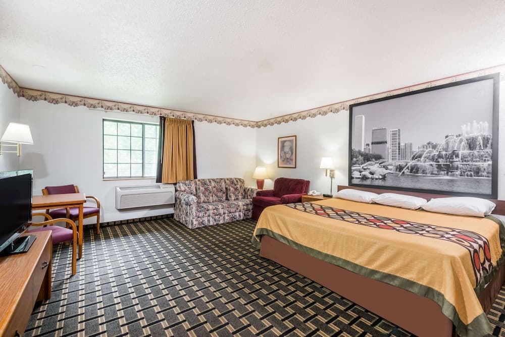 Super 8 by Wyndham Coshocton Roscoe Village gallery photo in Coshocton, OH — image 10