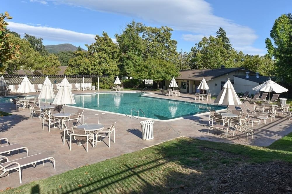 703 S At Silverado Studio Bedroom Residence by Redawning featured exterior or lobby in Napa, CA — similar hotel