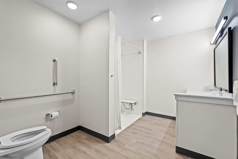 Everhome Suites Brownsville gallery photo in Brownsville, TX — image 22