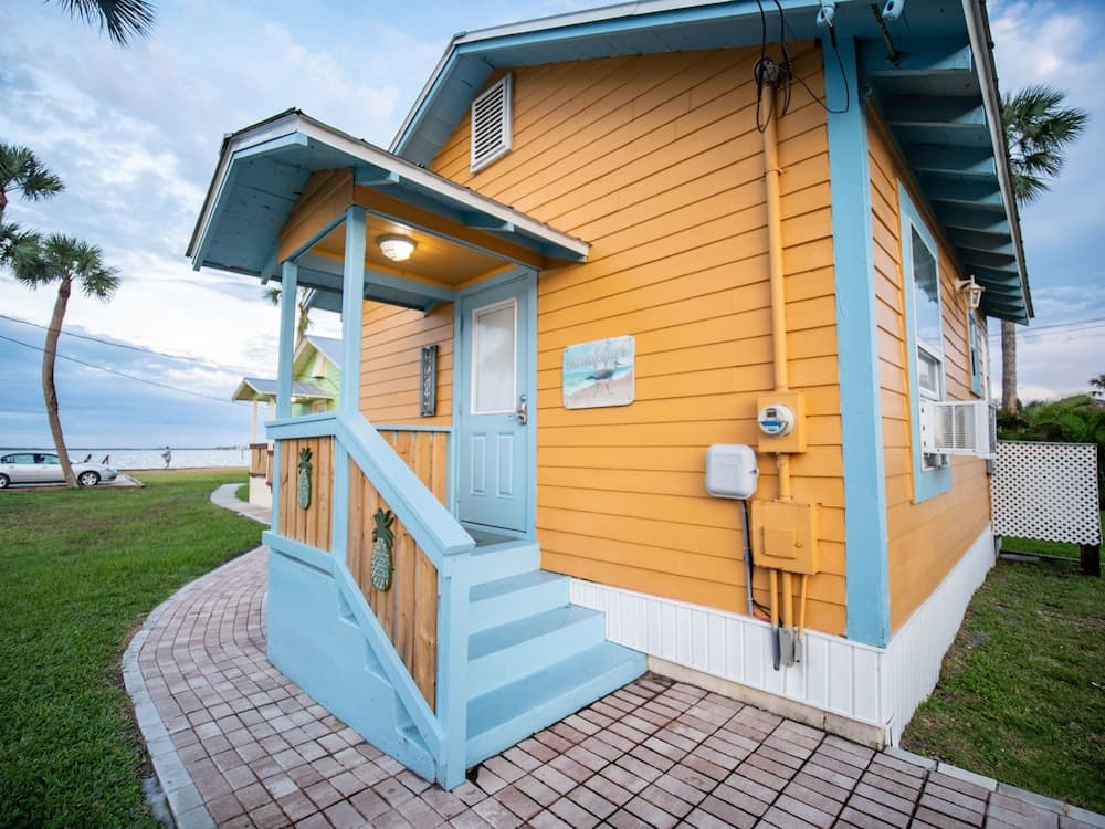 Caribbean Shores Waterfront Resort — hotel in Jensen Beach, Florida
