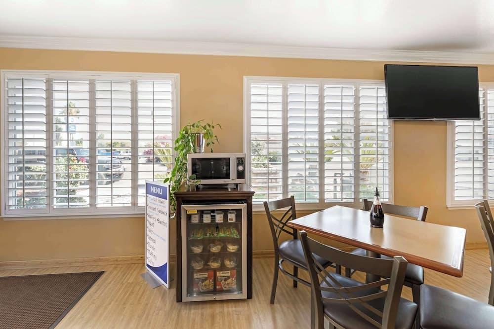 Best Western Hanford Inn gallery photo in Hanford, CA — image 29