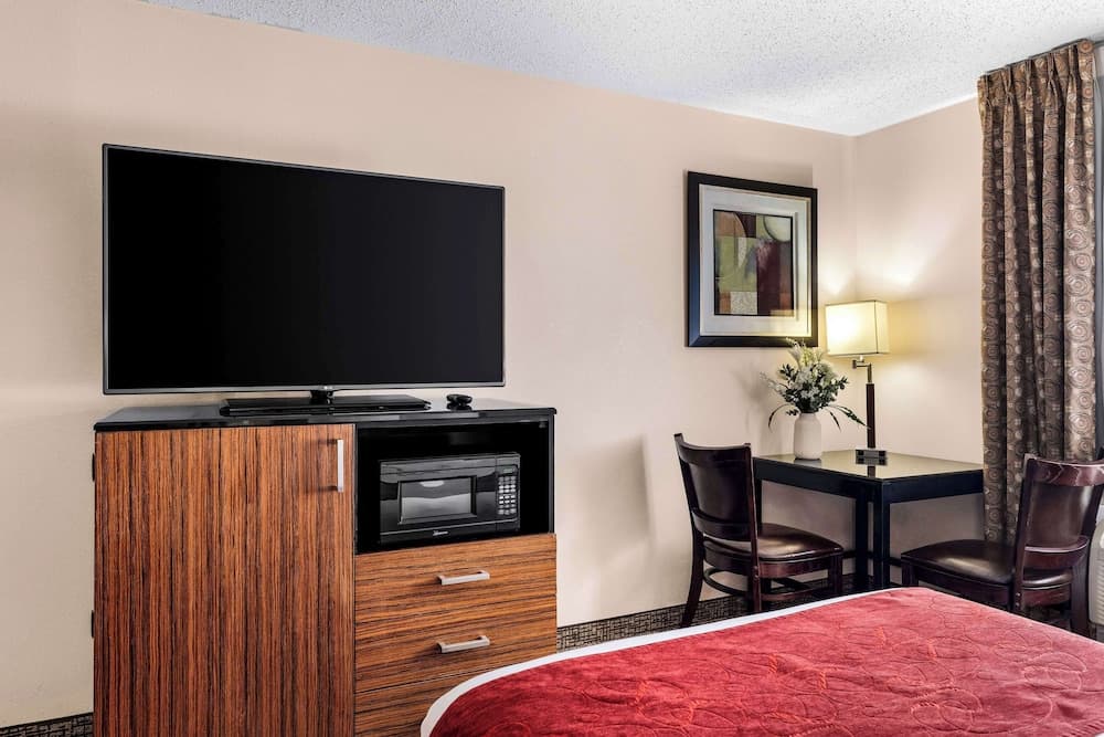 SureStay Plus by Best Western Reading North gallery photo in Reading, PA — image 25