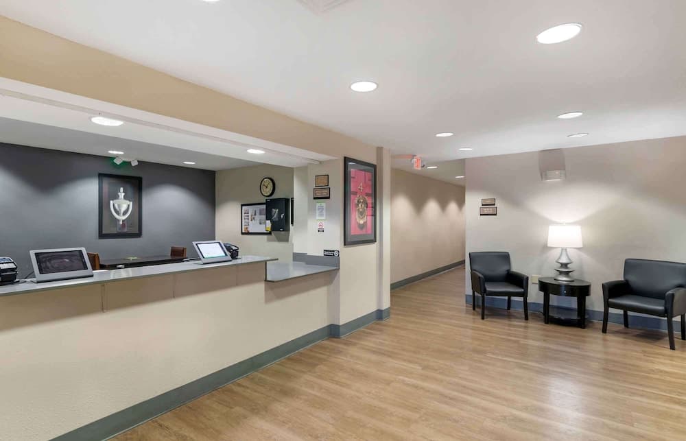 Extended Stay America Suites Kansas City Airport interior in Kansas City, KS — gallery photo 2