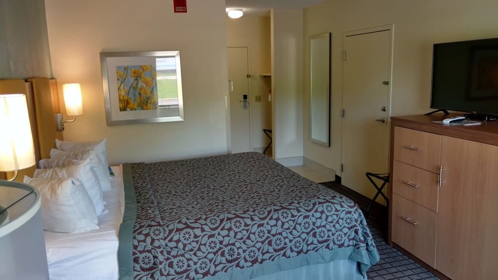 Days Inn by Wyndham Ashland gallery photo in Ashland, KY — image 14