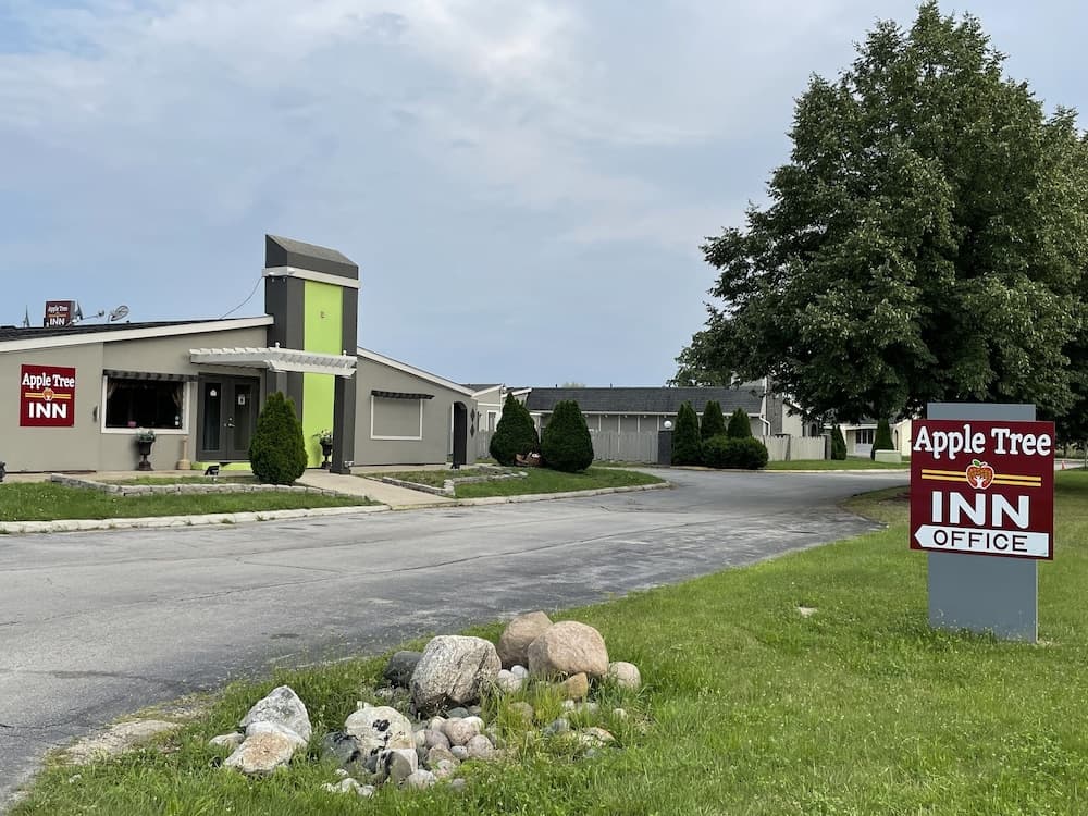 Rodeway Inn & Suites Saginaw I-675 gallery photo in Saginaw, MI — image 35