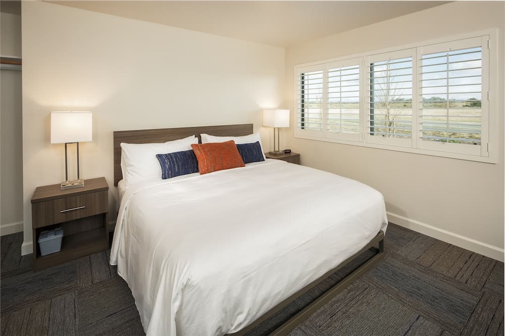 Inn At Moss Landing Point property views in Moss Landing, CA — gallery photo 3
