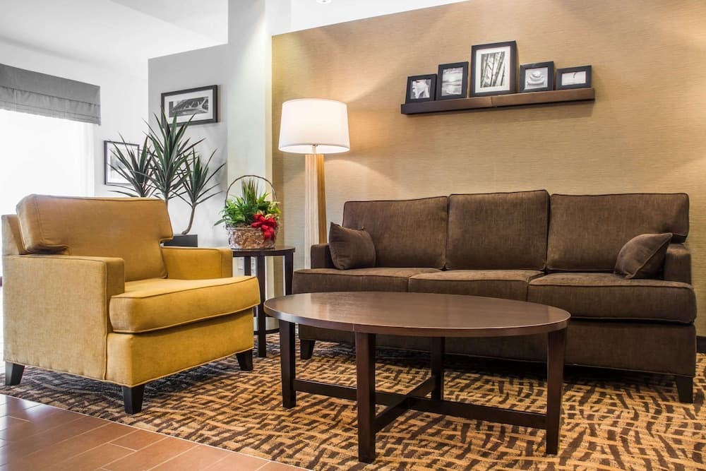 Sleep Inn & Suites Syracuse Airport property views in East Syracuse, NY — gallery photo 3