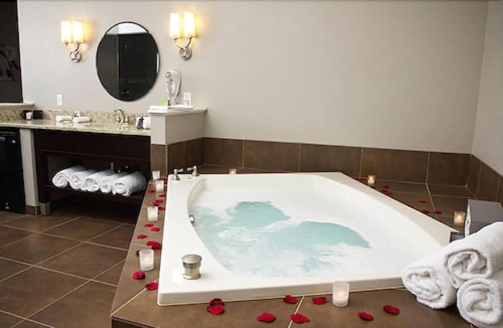 Belamere Suites Hotel gallery photo in Perrysburg, OH — image 13