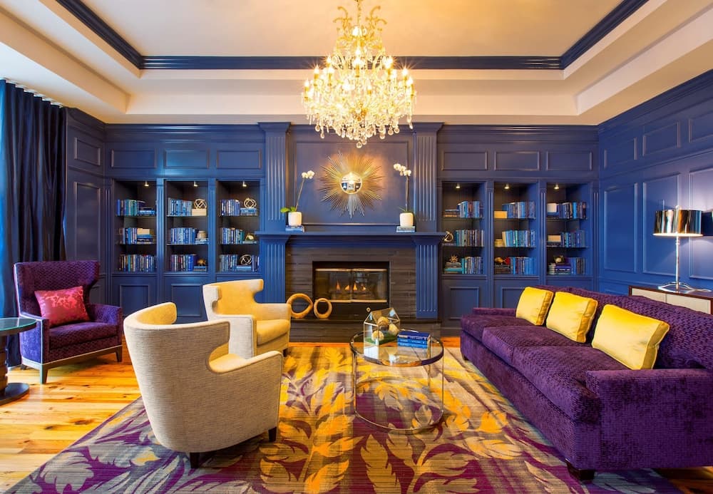 DoubleTree by Hilton Hotel Savannah Historic District interior in Savannah, GA — gallery photo 2