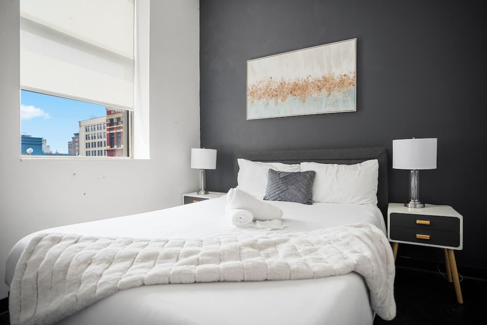 CozySuites - Press House interior in Pittsburgh, PA — gallery photo 2